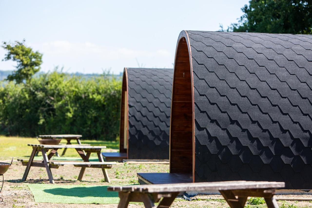 The Woolpack Glamping Maidstone Exterior foto