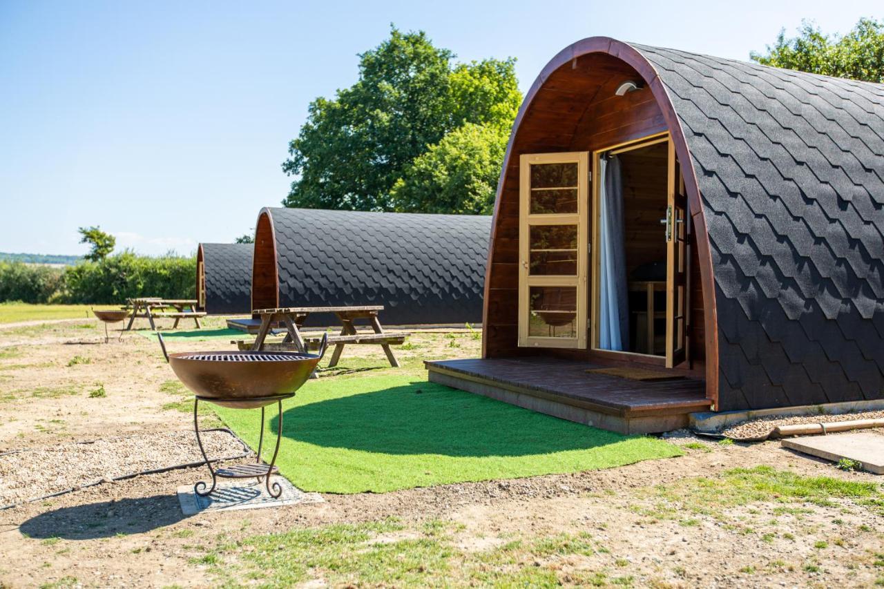 The Woolpack Glamping Maidstone Exterior foto