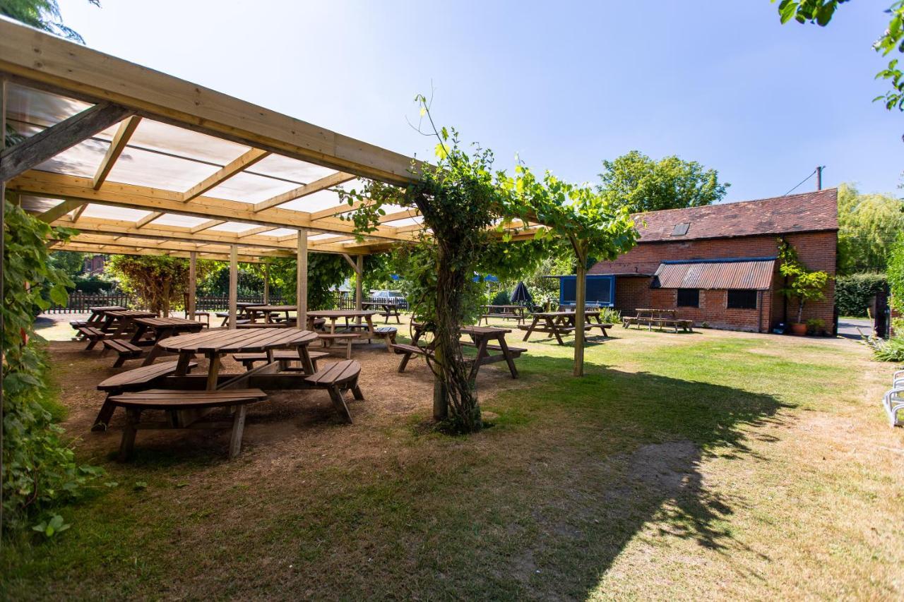The Woolpack Glamping Maidstone Exterior foto